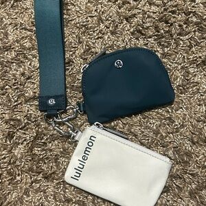 lululemon cardholder keychain